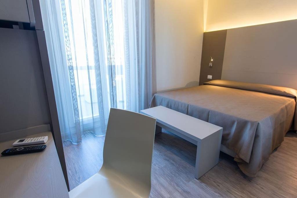Hotel 2000 Rimini Eksteriør billede