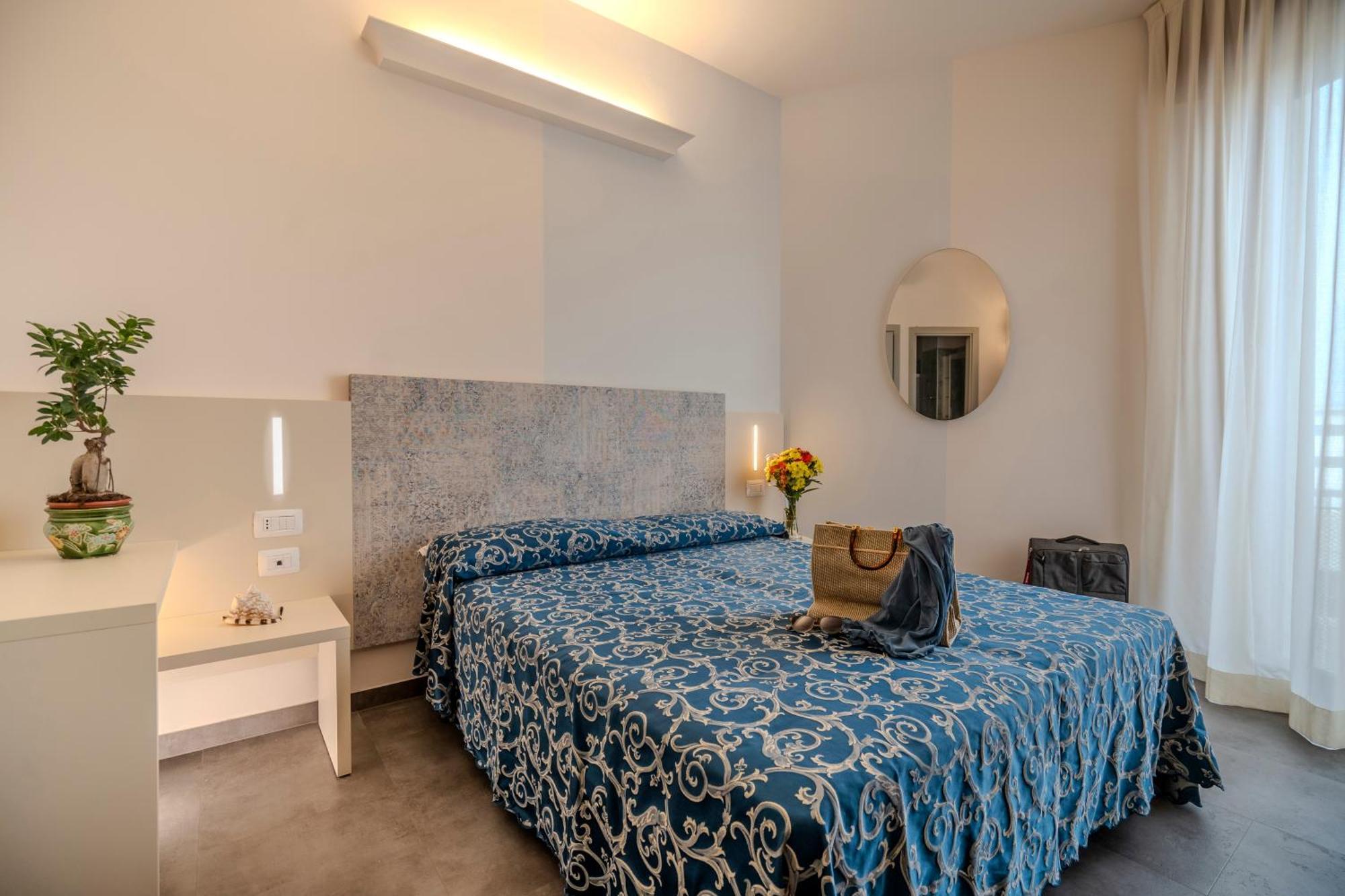 Hotel 2000 Rimini Eksteriør billede