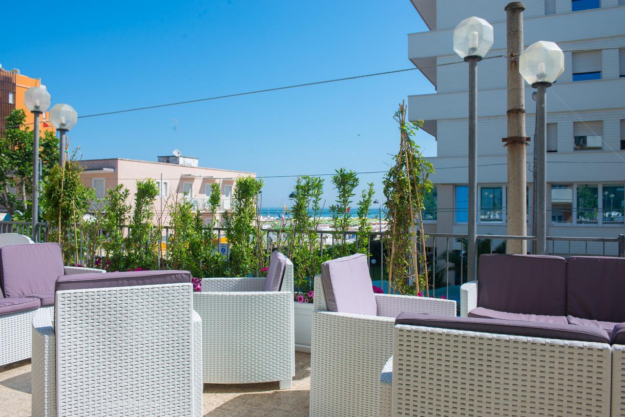 Hotel 2000 Rimini Eksteriør billede