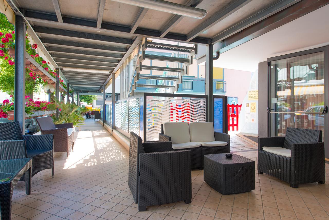 Hotel 2000 Rimini Eksteriør billede